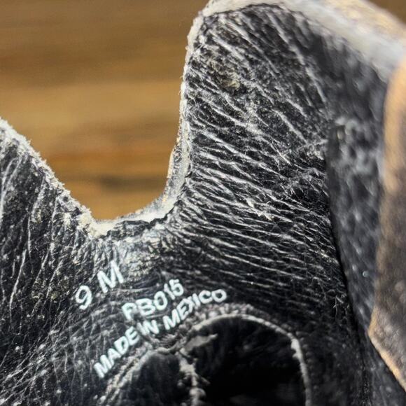 Corral Distressed Leather Ankle Boots – Women’s 9 Western Heel Booties - Picture 8 of 10